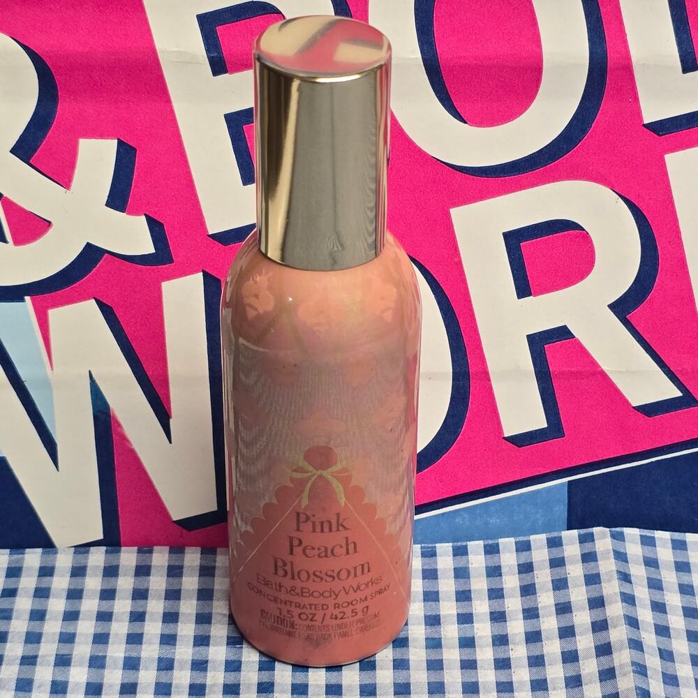 BBW Pink Peach Blossom Home Fragrance Room Spray White Barn